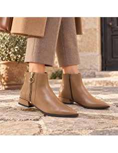 Camel solid color women's boots