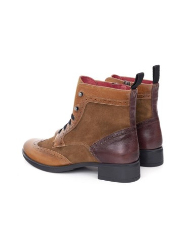 Botines de mujer combinado con piel semi-brogado color cuero