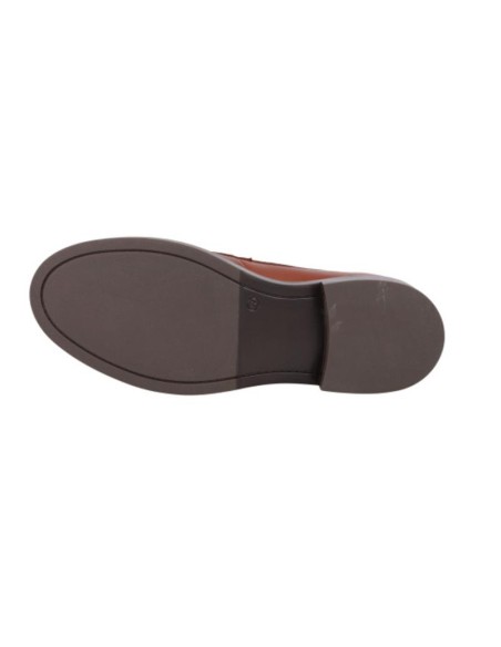 Mocasines de mujer de piel con aplique metálico color cuero