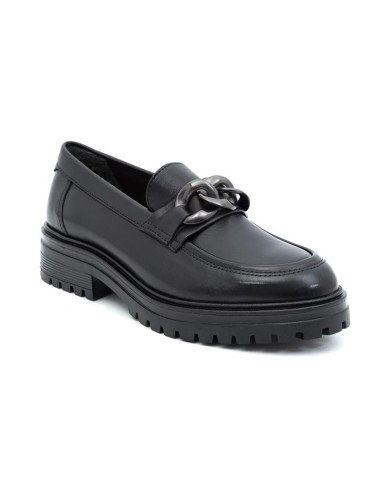 Mocasines de mujer de piel con aplique metálico color negro