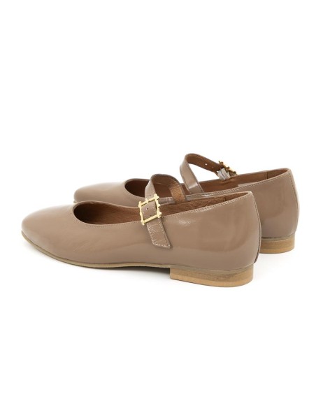 Bailarina de piel liso color beige