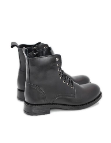 Black leather women's boots