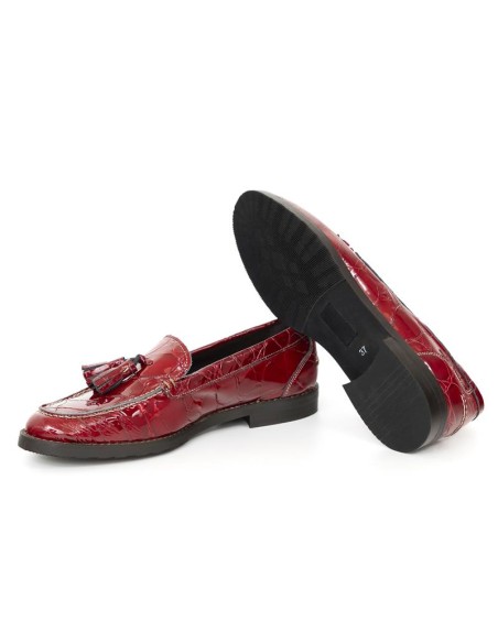 Mocasines de mujer de piel con borlas color rojo
