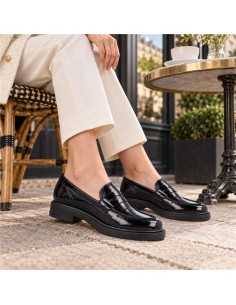 Mocasines de mujer de piel con antifaz color negro