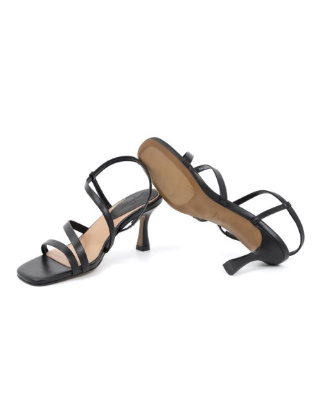 Zapato de Vestir de piel con tiras color negro