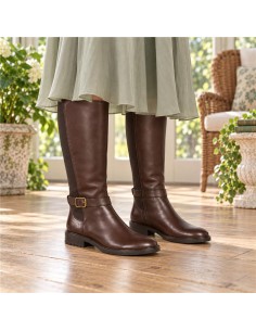 Botas de mujer de piel con hebilla color marrón