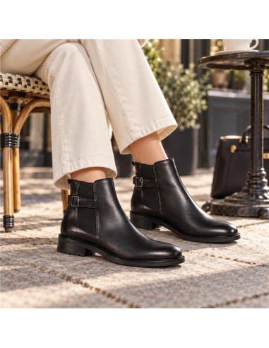 Botines Chelsea de piel con hebilla color negro