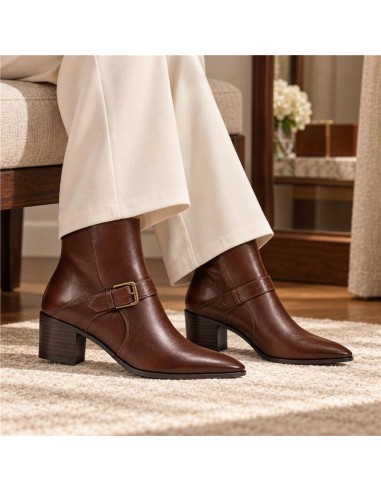 Botines de mujer de piel con hebilla color marrón