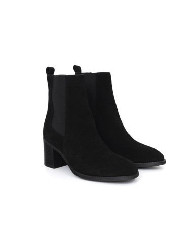 Botines de mujer de ante acabado a mano color negro