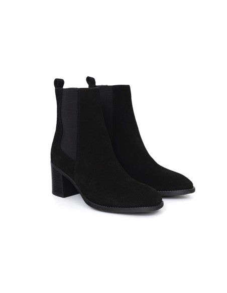 Botines de mujer de ante acabado a mano color negro
