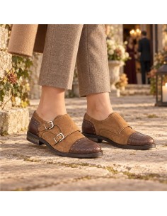 Zapato de Vestir combinado con piel con dos  hebillas color beige