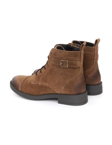 Botines de mujer de ante con hebilla color cuero