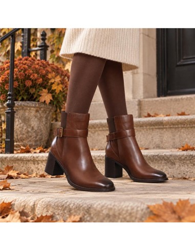 Botines de mujer de piel con hebilla color marrón