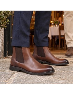Light Brown leather chelsea boots