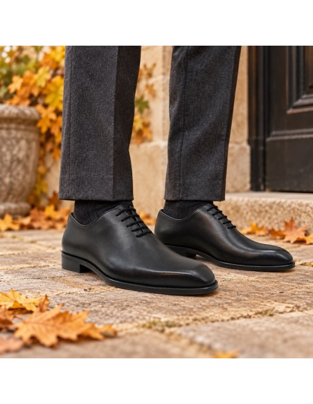Black leather Oxford