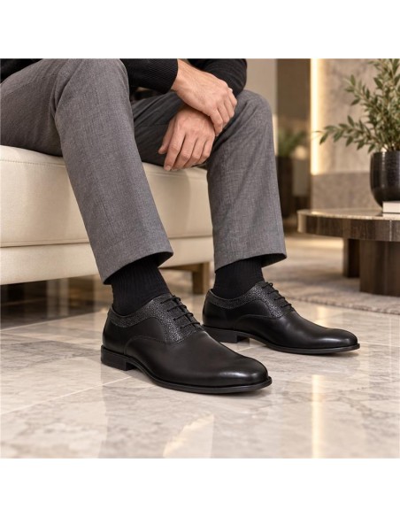 Black leather Oxford