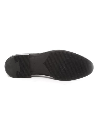 Black leather Oxford