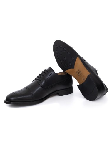 Derby de piel con picado maría color negro
