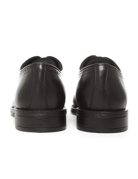 Black leather Oxford