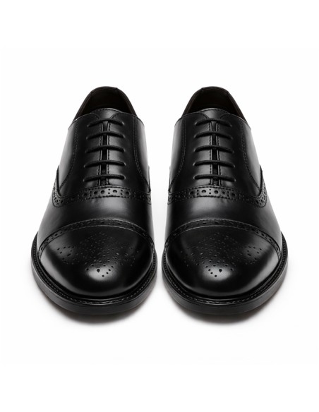 Black leather Oxford