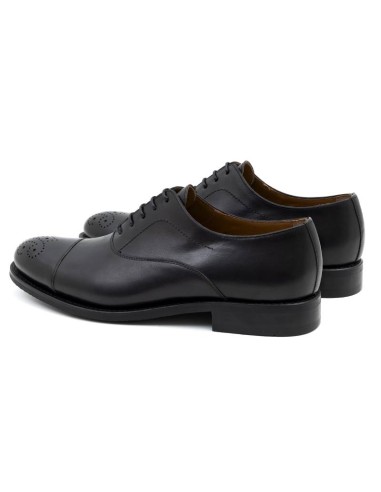Goodyear Welt de piel acabado a mano color negro