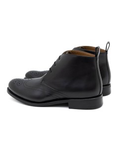 Goodyear Welt de piel tintado a mano color negro 2