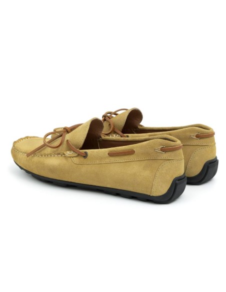 Moustache suede moccasin
