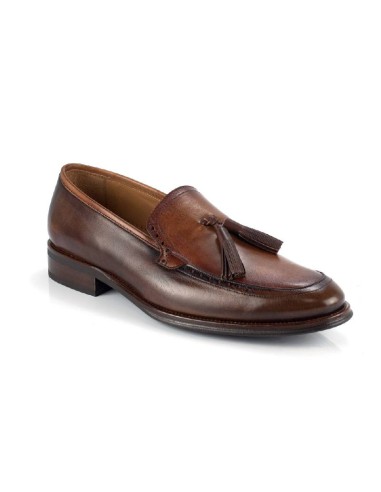 Mocasín de piel con borlas color marrón CR-22216-MARRON