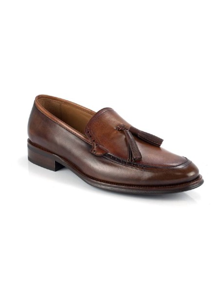 Mocasín de piel con borlas color marrón CR-22216-MARRON