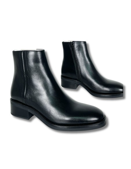 Botas de mujer de piel liso color negro