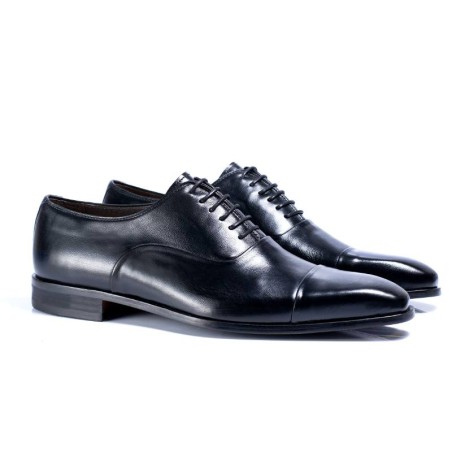 Oxford en cuir noir VANUX-NEGRO