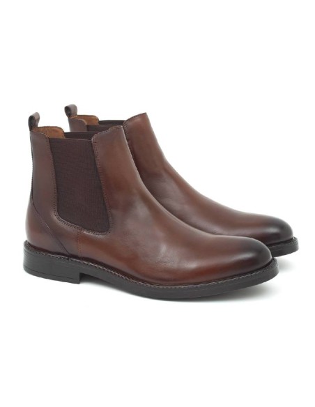 Light Brown leather chelsea boots